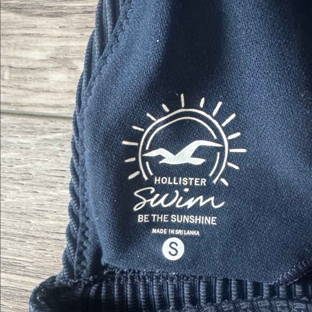 Hollister Ribbed Triangle Bikini Top - Navy - Picture 2 of 2